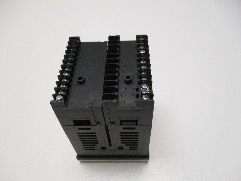 ABB COMMANDER C250/0100/STD PROCESS CONTROLLER * NEW IN BOX *