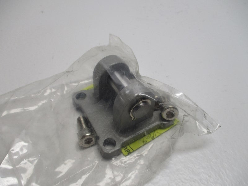 SMC CQ-D050 MOUNT KIT * NEW IN FACTORY BAG *