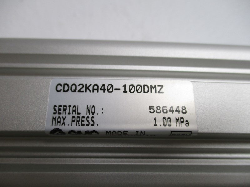 SMC CDQ2KA40-100DMZ COMPACT CYLINDER * NEW IN ORIGINAL PACKAGE *