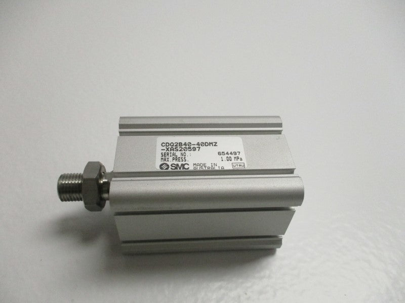 SMC CDQ2B40-40DMZ-XAS20597 COMPACT CYLINDER * NEW IN ORIGINAL PACKAGE *
