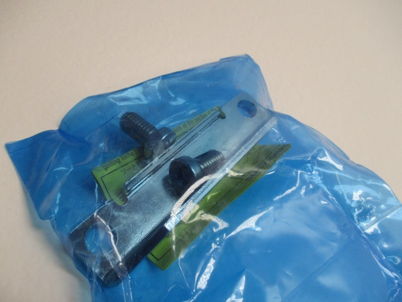 SMC CQ-L063 MOUNTING KIT * NEW IN FACTORY BAG *