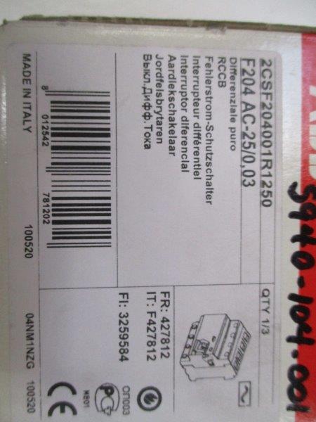 ABB 2CSF204001R1250 CIRCUIT BREAKER 25A * FACTORY SEALED *