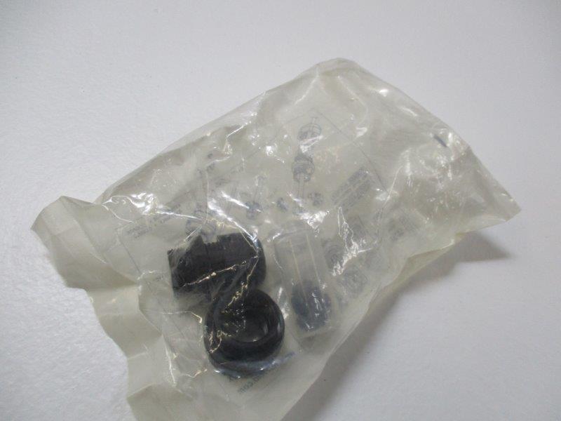 AMPHENOL 30470-RJF * NEW IN FACTORY BAG *