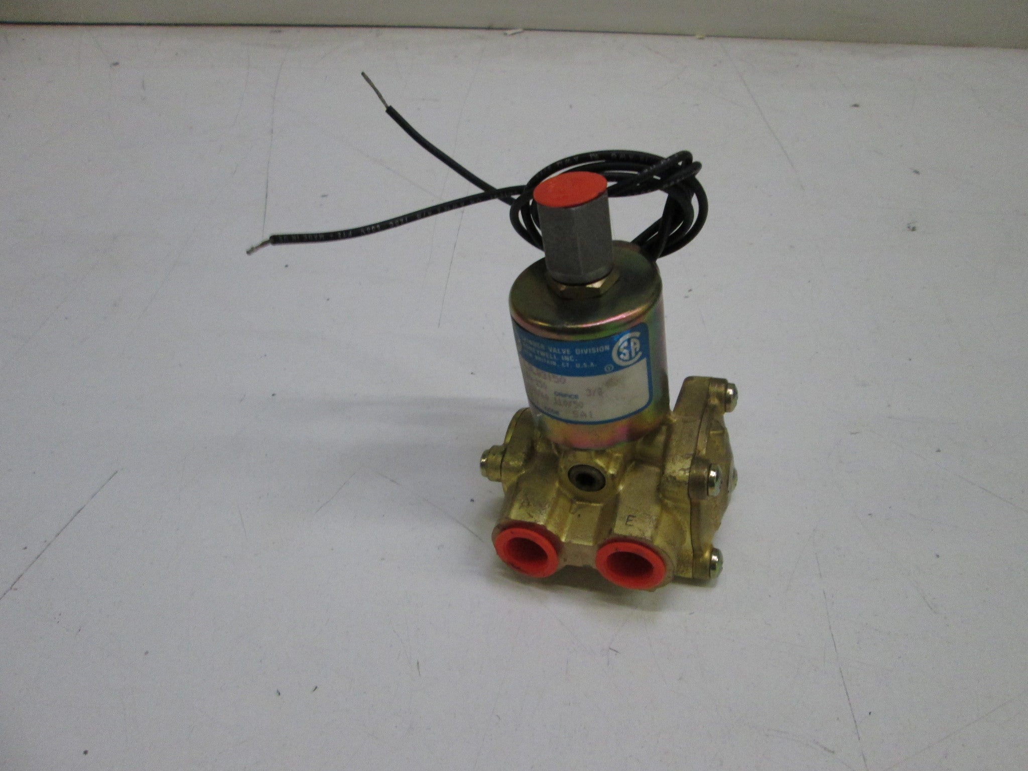 SKINNER VALVE L3LB3150 *USED*