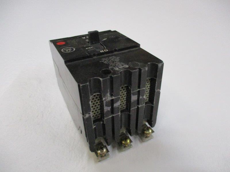 GENERAL ELECTRIC TEY340 CIRCUIT BREAKER 40A 277VAC UNMP