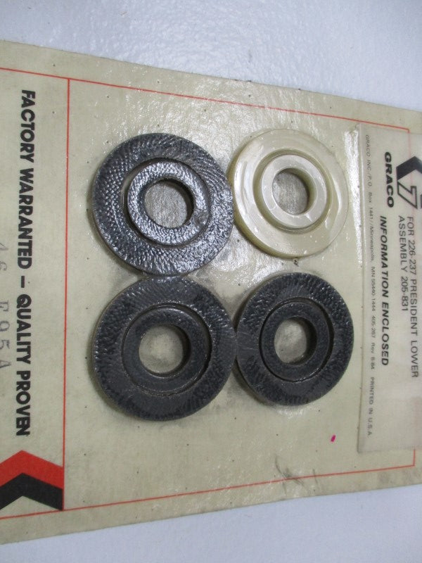 GRACO 207-158 * NEW IN ORIGINAL PACKAGE  *