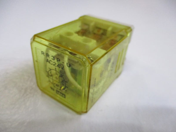 IDEC RR3P-U RELAY 24VAC 10A  UNMP