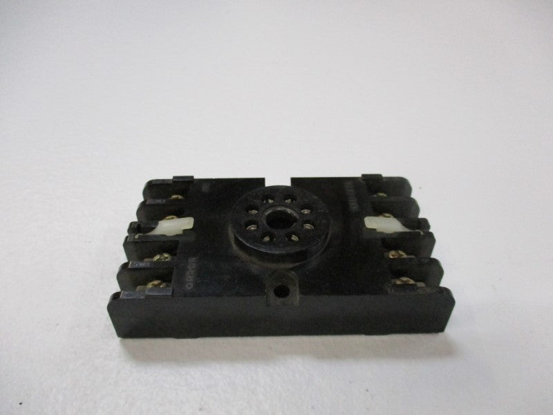 OMRON 8PF1 (MISSING ACCESSORIES)  NSNP