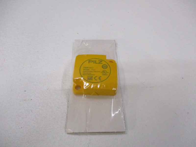 PILZ PSEN-CS1.1* NEW IN ORIGINAL PACKAGE *