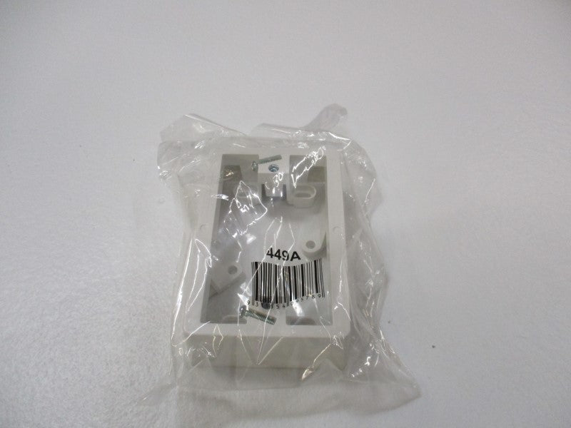 CLIPSAL 449A * NEW IN FACTORY BAG *