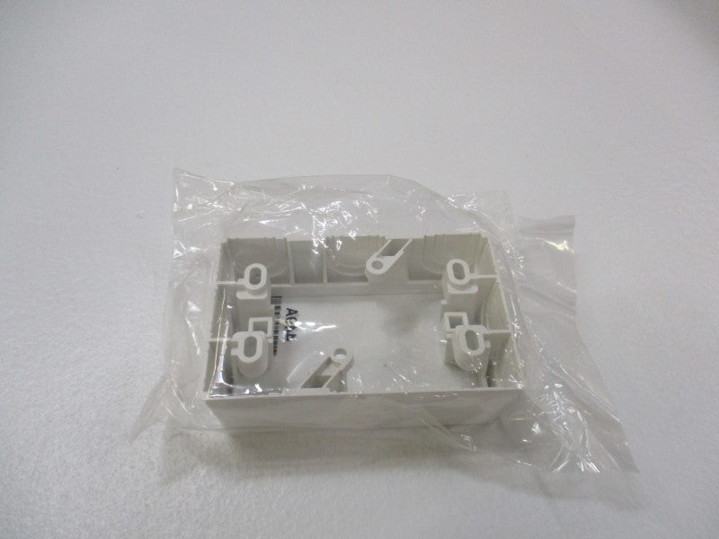 CLIPSAL 449A * NEW IN FACTORY BAG *