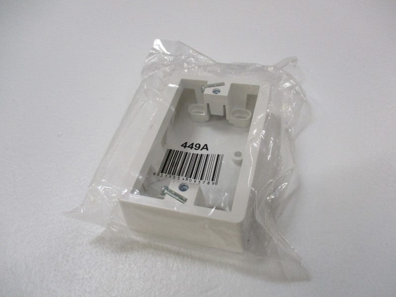 CLIPSAL 449A * NEW IN FACTORY BAG *