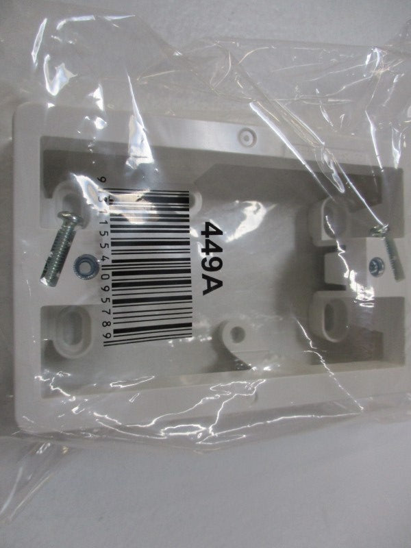 CLIPSAL 449A * NEW IN FACTORY BAG *