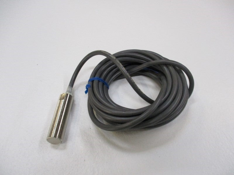 OMRON E2E2-X7D1 NSNP