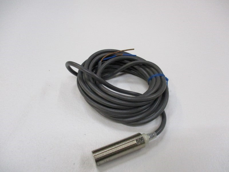 OMRON E2E2-X7D1 NSNP