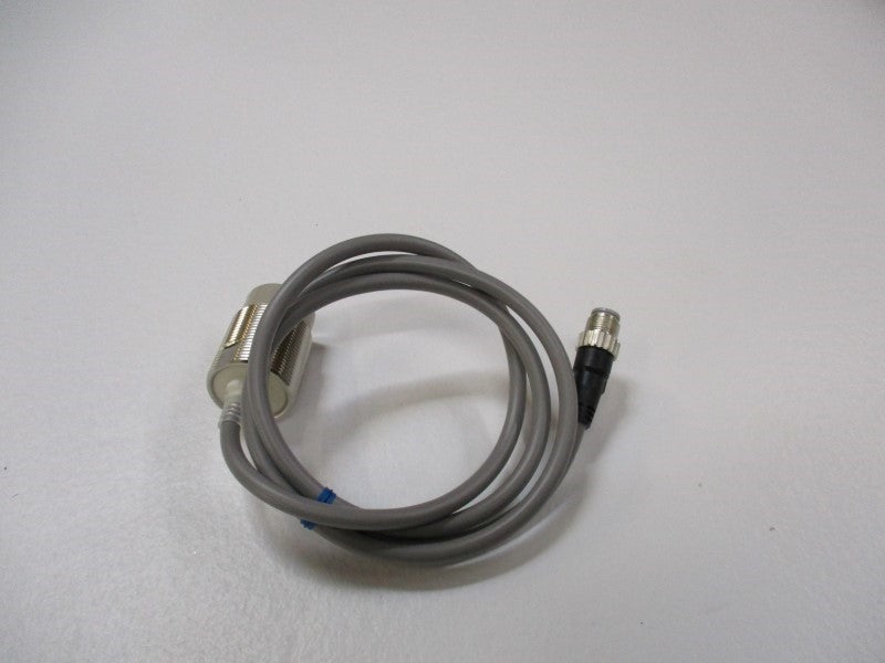 OMRON E2E-X20MD1-M1GJ (MISSING ACCESSORIES) NSNP
