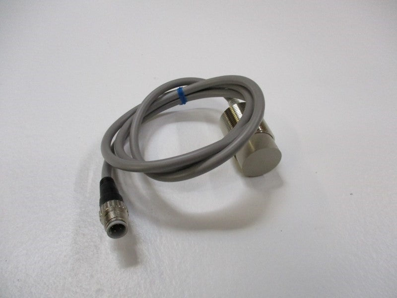 OMRON E2E-X20MD1-M1GJ (MISSING ACCESSORIES) NSNP