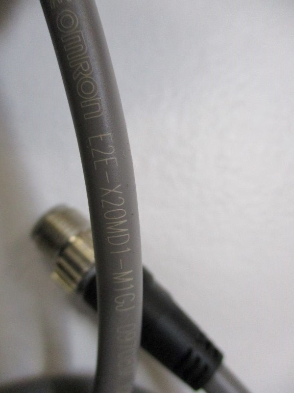 OMRON E2E-X20MD1-M1GJ (MISSING ACCESSORIES) NSNP