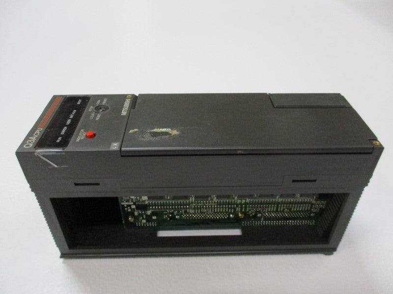 MITSUBISHI Q3ACPU (NO KEY, NO BATTERY) UNMP