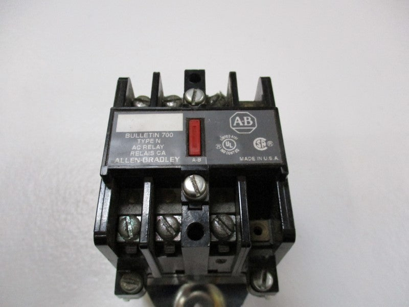 ALLEN BRADLEY 700-N400A1 AC RELAY SER. C UNMP