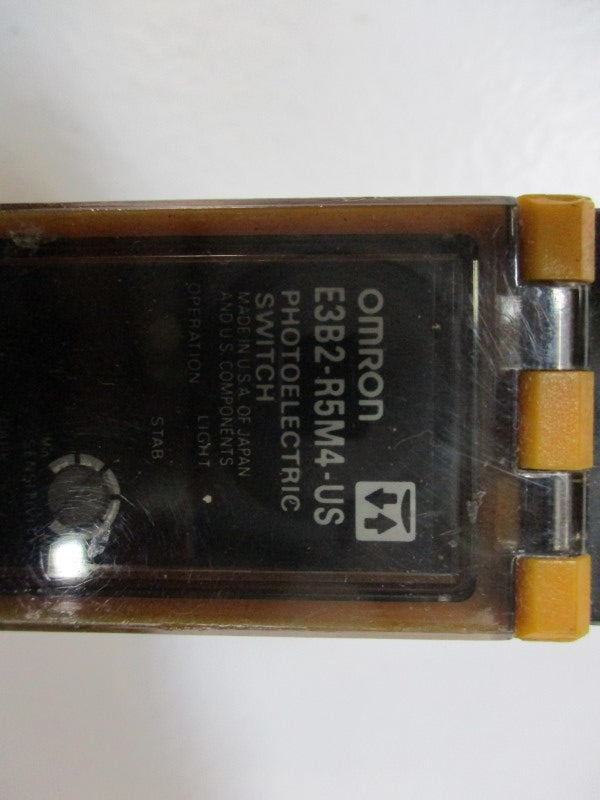 OMRON E3B2-R5M4-US UNMP