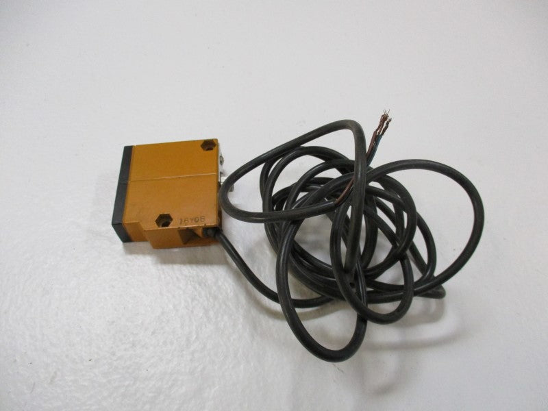 OMRON E3S-LS20XE4 UNMP