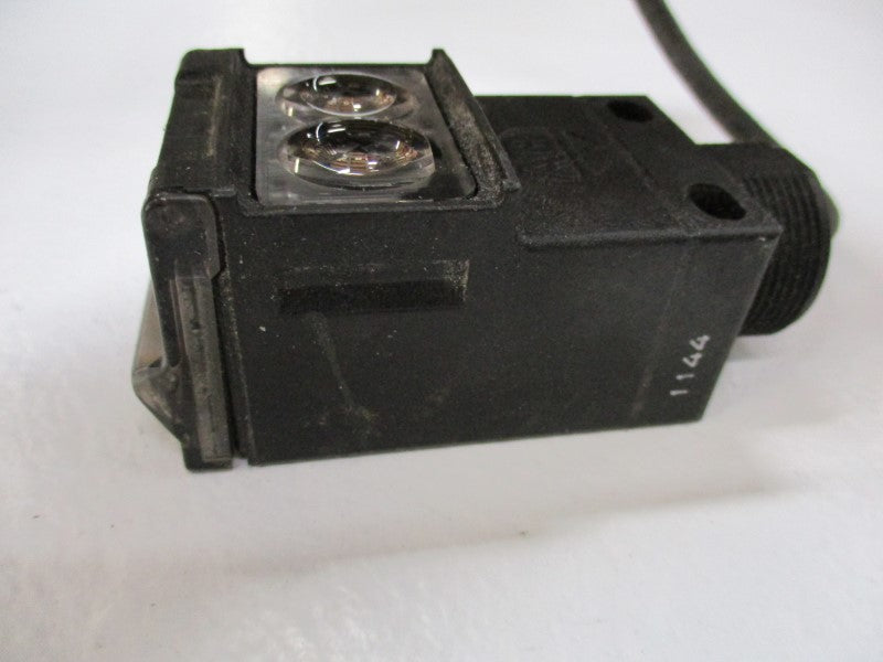 ALLEN BRADLEY 42GTU-9002 PHOTOSWITCH SENSOR SER. A UNMP