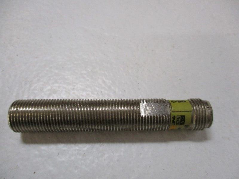 OMRON E2E2-X2C1-M1 UNMP