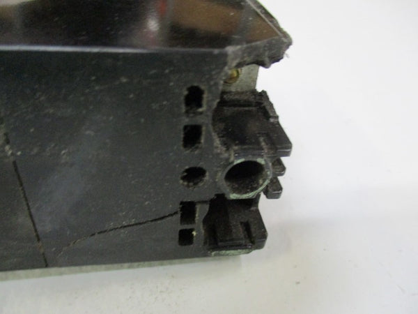MITSUBISHI NF30-SS CIRCUIT BREAKER 10A 220VAC (AS PICTURED) UNMP