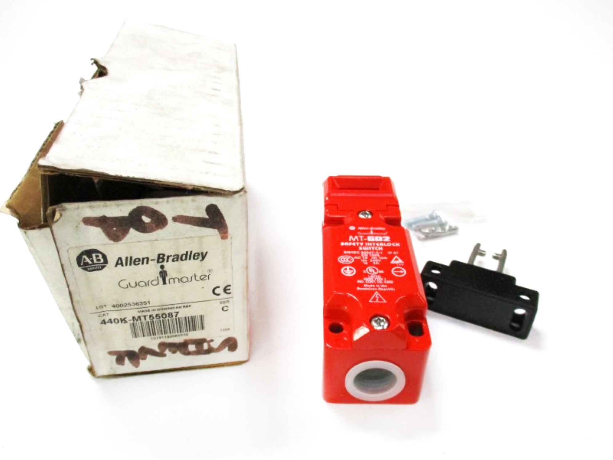 ALLEN BRADLEY 440K-MT55087 SAFETY SWITCH SER. C (WH) NSMP