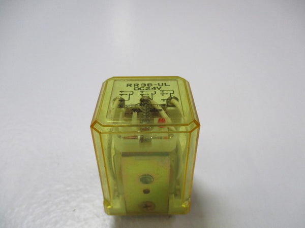IDEC RR3B-UL RELAY 24VDC 10A UNMP