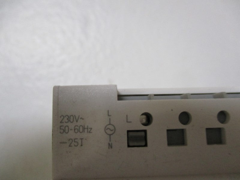 SCHNEIDER ELECTRIC CCT15720 250V 16A NSNP