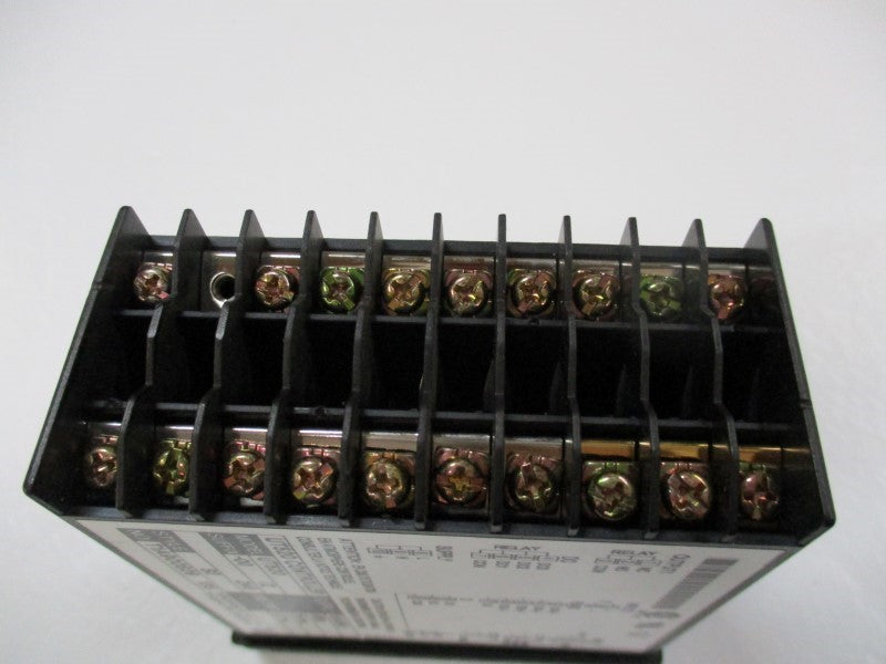YOKOGAWA UT520-00/Z UNMP