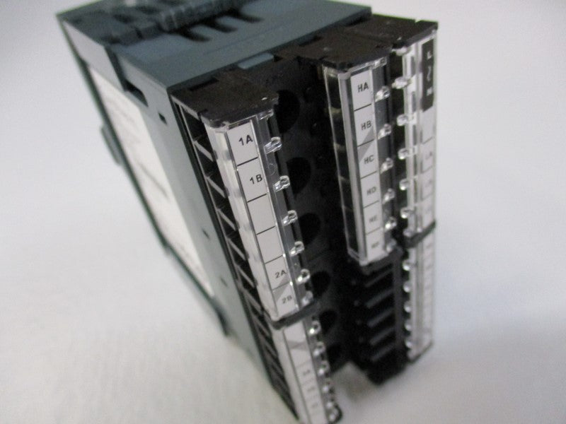 EUROTHERM 2208E/CC/VH/D3/XX/XX/2XX/ENG/XXXX/XXXXXX//////////// NSNP