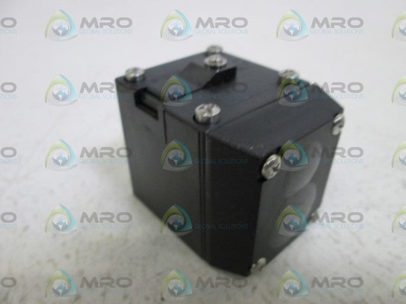 PEPPERL+FUCHS PHOTO AUTOMATION SENSOR MP2D2HD *NEW IN BOX*