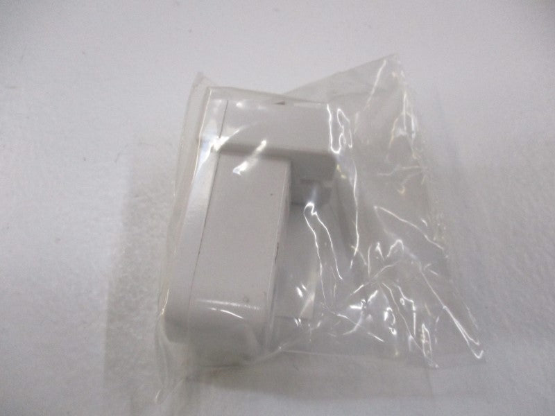 LEVITON 493 NSNP