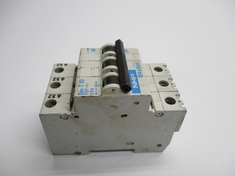 NHP N13753 25A 415V (AS PICTURED) UNMP