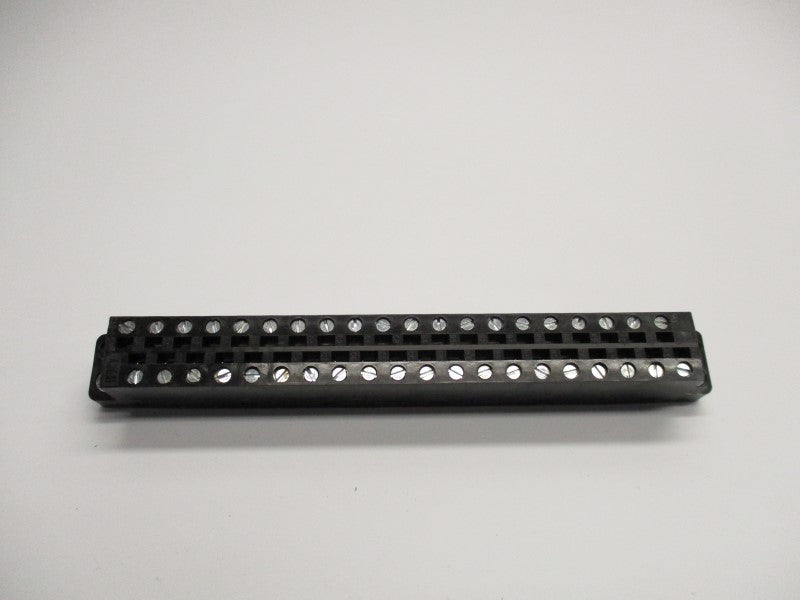 AUGAT 739-0018 NSNP