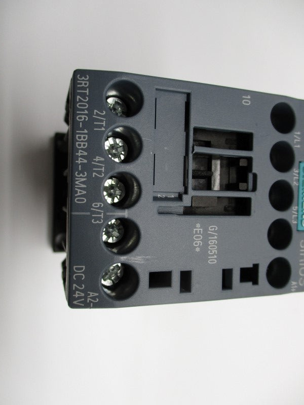 SIEMENS 3RT2016-1BB44-3MA0 24VDC (AS PICTURED) UNMP