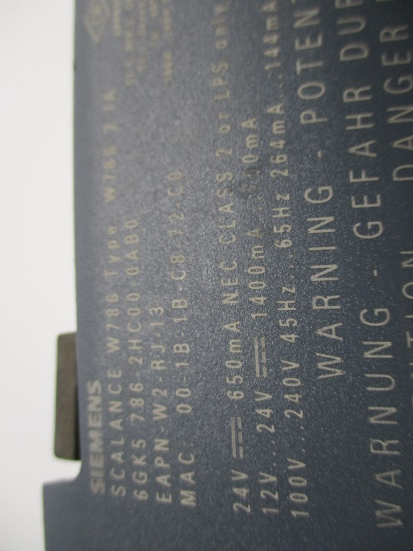 SIEMENS 6GK5786-2HC00-0AB0 (AS PICTURED) UNMP