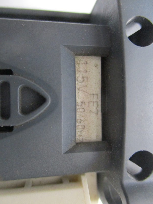 TELEMECANIQUE CAD323FE7 (AS PICTURED) UNMP