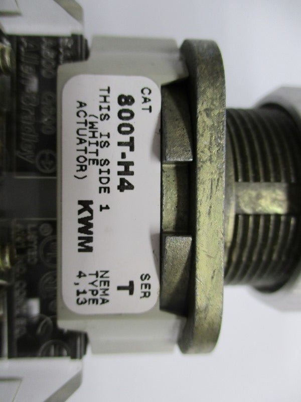 ALLEN BRADLEY 800T-H4A SER. T NSNP