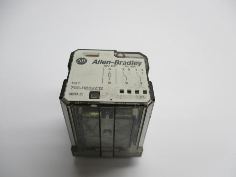 ALLEN BRADLEY 700-HB32Z12 SER. D 12VDC 15A UNMP