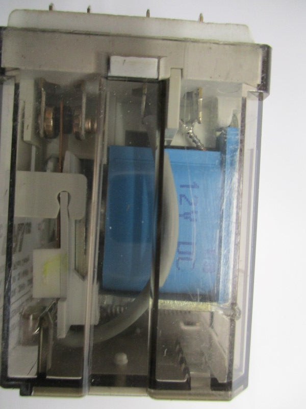 ALLEN BRADLEY 700-HB32Z12 SER. D 12VDC 15A UNMP