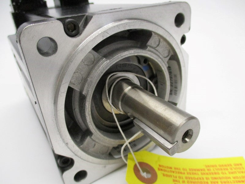 ALLEN BRADLEY MPL-B320P-MJ72AA SER. A NSMP