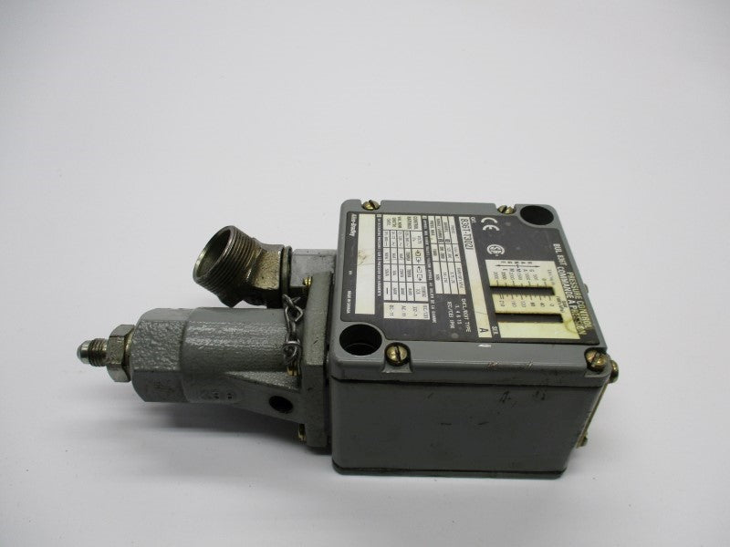 ALLEN BRADLEY 836T-T302J SER. A UNMP