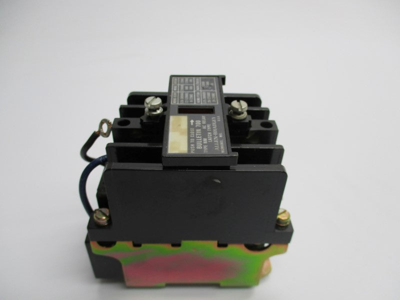 ALLEN BRADLEY 700-NM200A1 SER. E UNMP