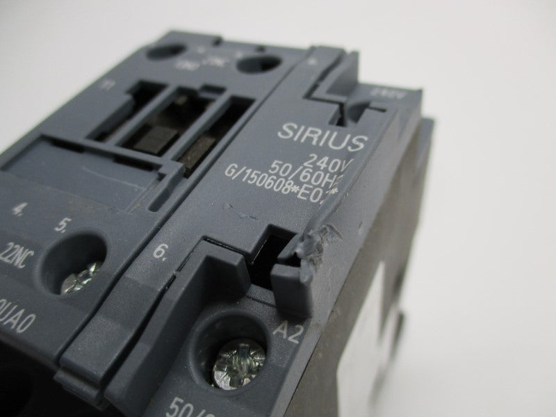 SIEMENS 3RT2027-1AP20-0UA0 240V (AS PICTURED) NSNP