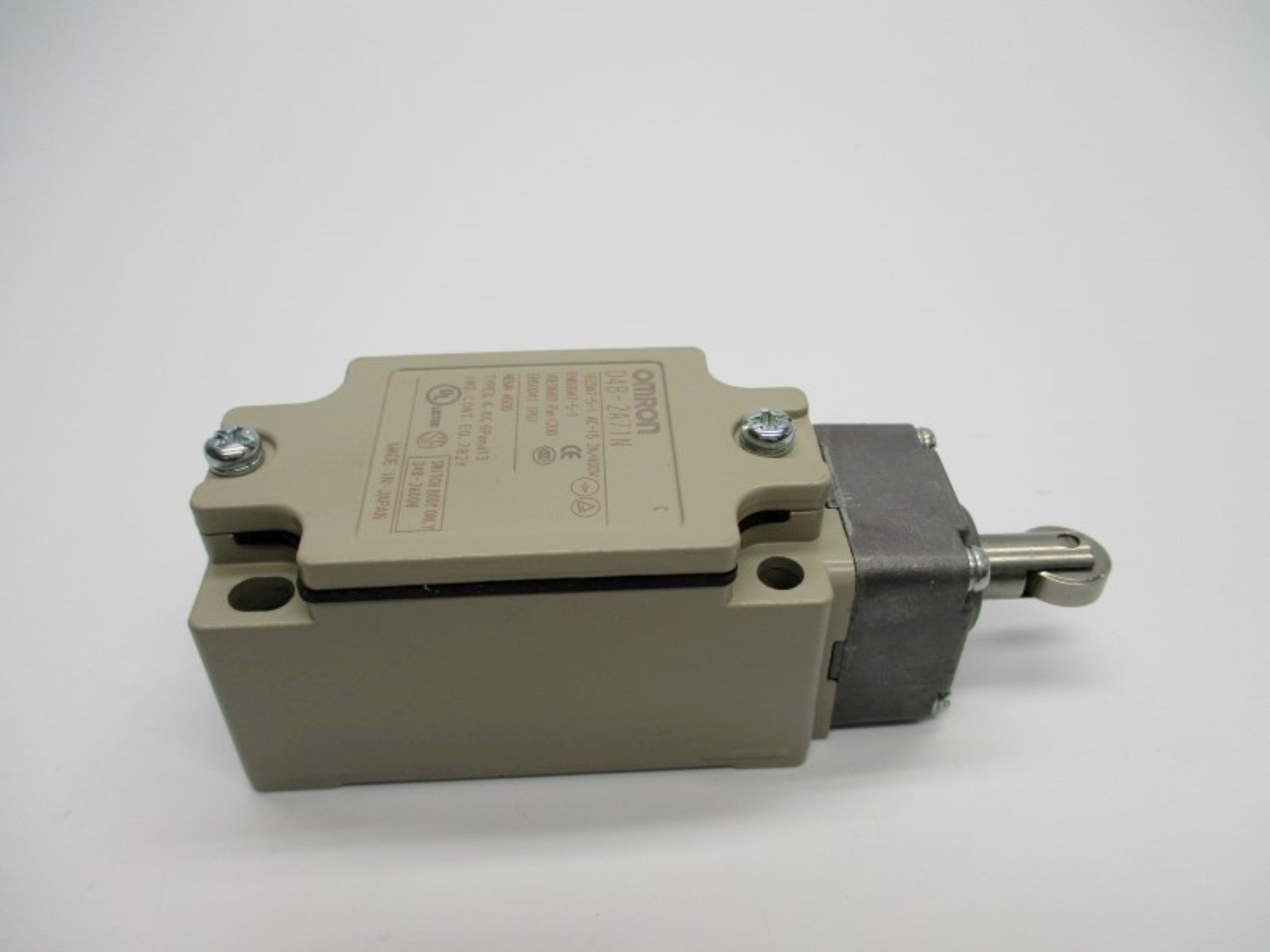 OMRON D4B-2A71N 400V 2A NSMP