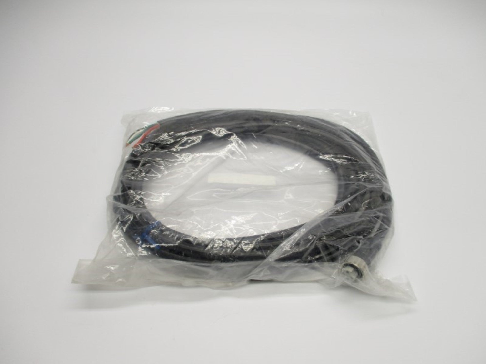 OMRON XS4F-D421-105-A NSMP